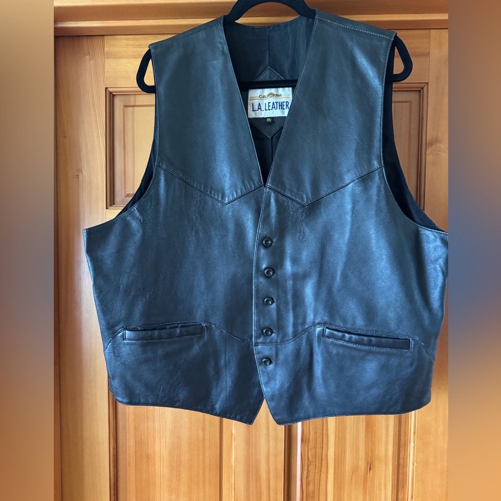 Men's Black Leather Vest